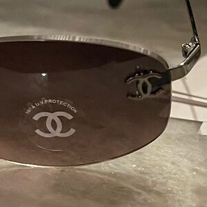Authentic Vintage Brand New with out tags CHANEL Brown Sunglasses.